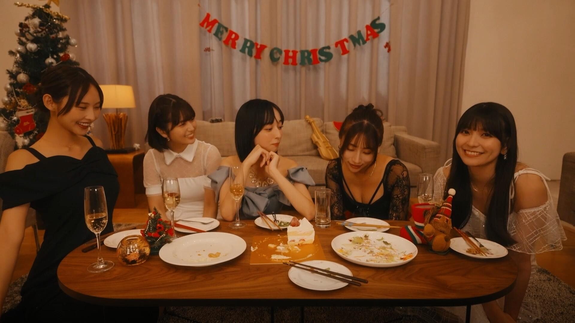 嘟嘟嘟~恋爱信号响不停，美女室友们教我如何淡定？ 图片